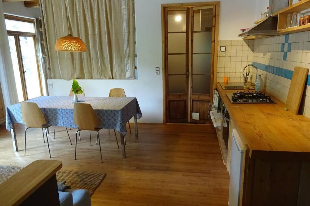 Pont De Valenti Mountain Retreat Apartment Girona Luaran gambar