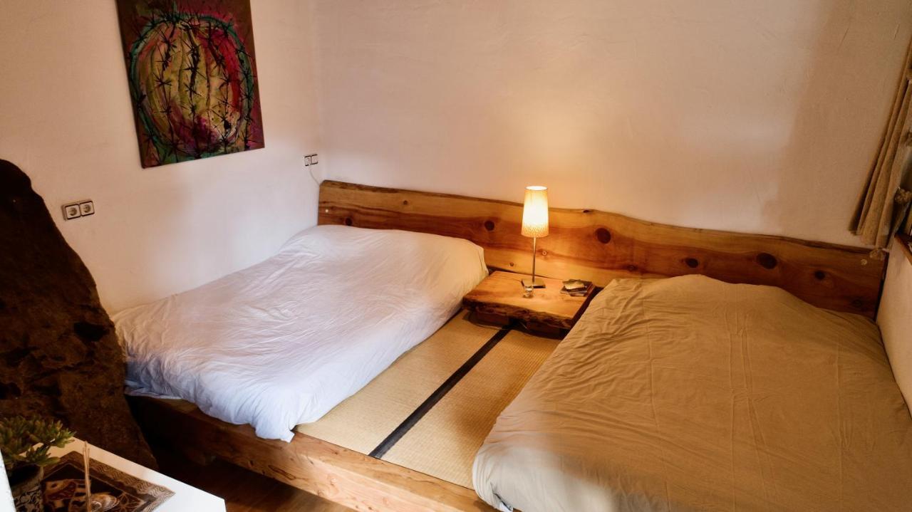 Pont De Valenti Mountain Retreat Apartment Girona Luaran gambar